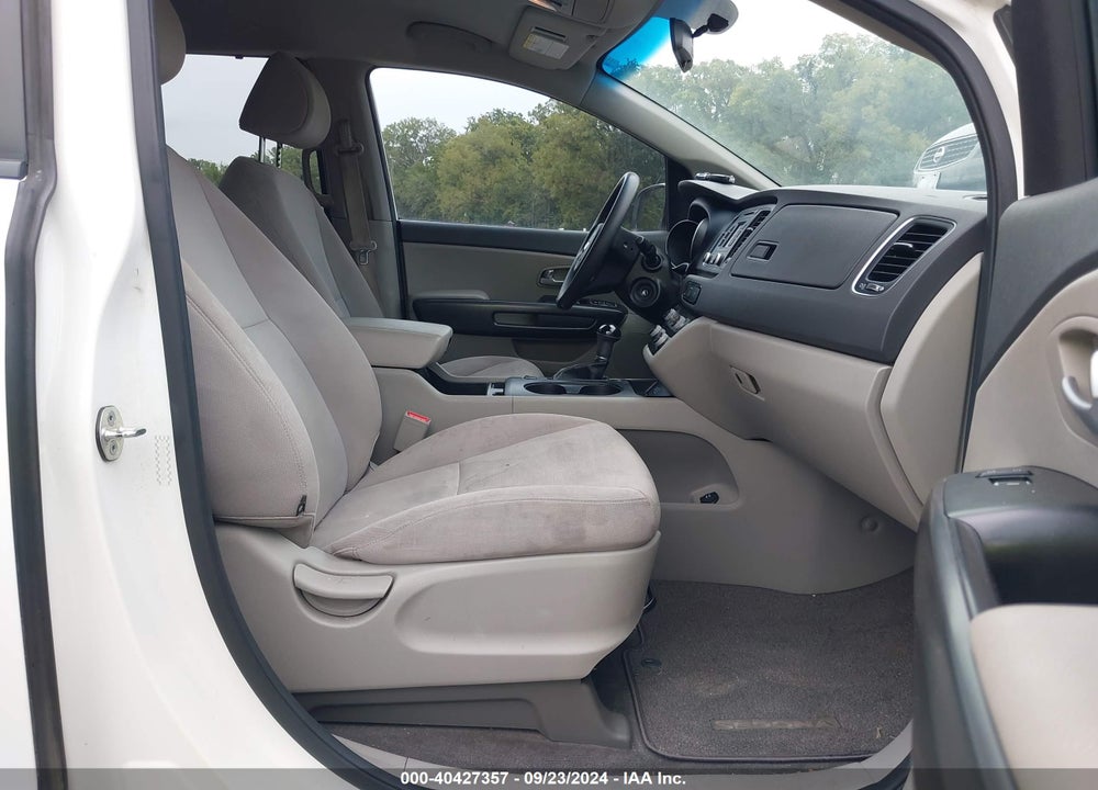 2015 KIA SEDONA LX VIN: KNDMB5C13F6024876