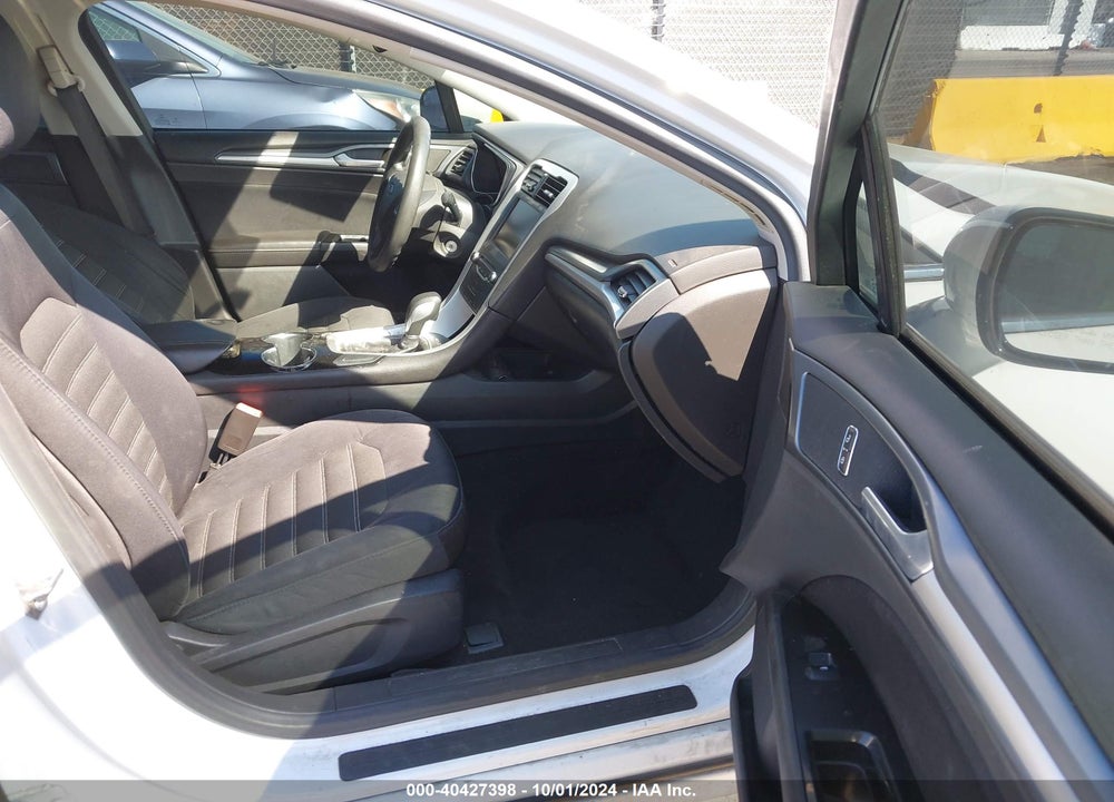 2014 FORD FUSION SE VIN: 1FA6P0H7XE5401188