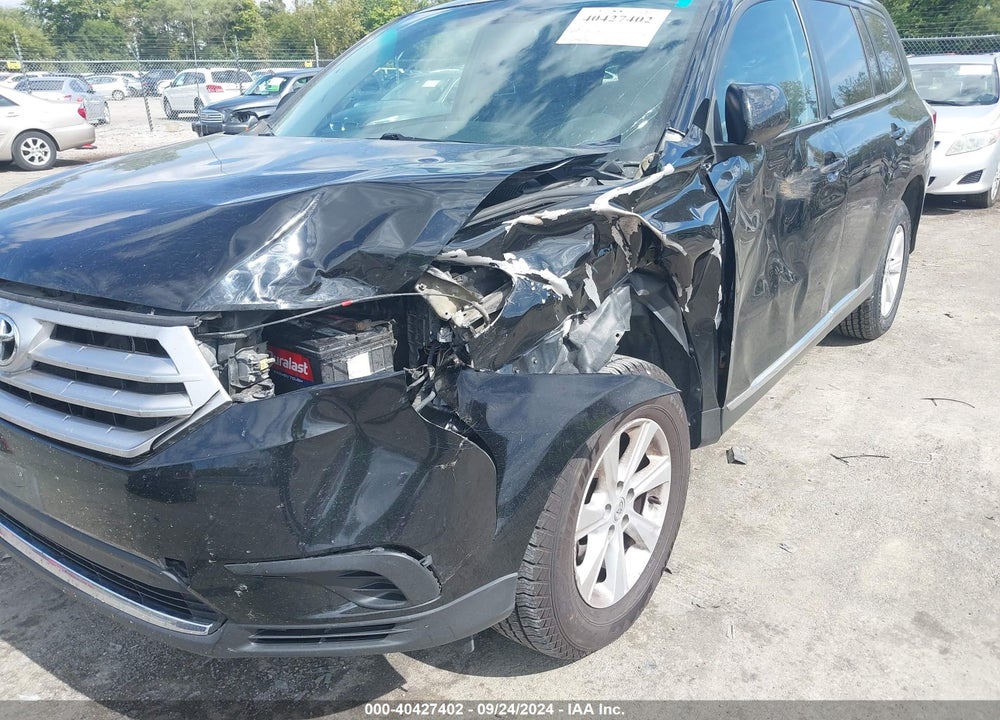 2011 TOYOTA HIGHLANDER BASE V6 VIN: 5TDBK3EH7BS044130