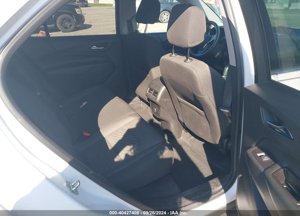 2018 CHEVROLET EQUINOX LT VIN: 2GNAXJEV0J6221348