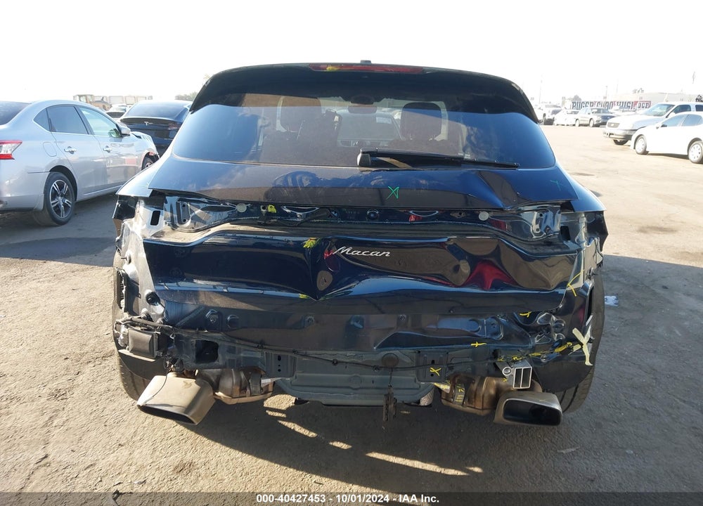 2021 PORSCHE MACAN VIN: WP1AA2A55MLB02324