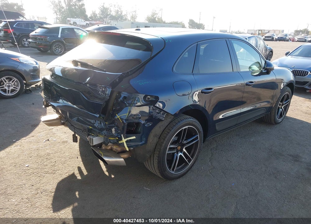 2021 PORSCHE MACAN VIN: WP1AA2A55MLB02324