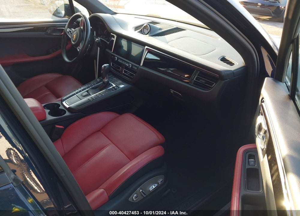 2021 PORSCHE MACAN VIN: WP1AA2A55MLB02324