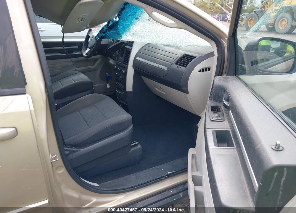 2010 DODGE GRAND CARAVAN SE VIN: 2D4RN4DE7AR354405