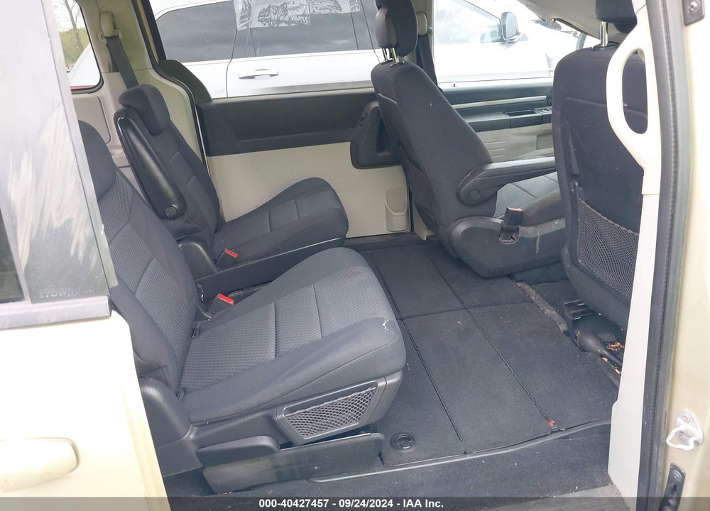 2010 DODGE GRAND CARAVAN SE VIN: 2D4RN4DE7AR354405