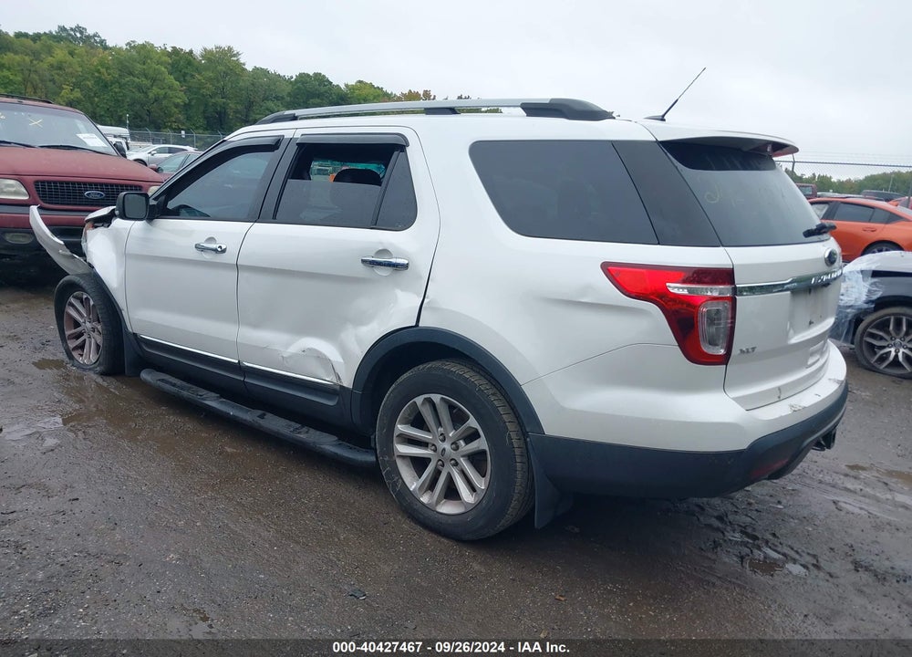 2015 FORD EXPLORER XLT VIN: 1FM5K8D82FGA23838