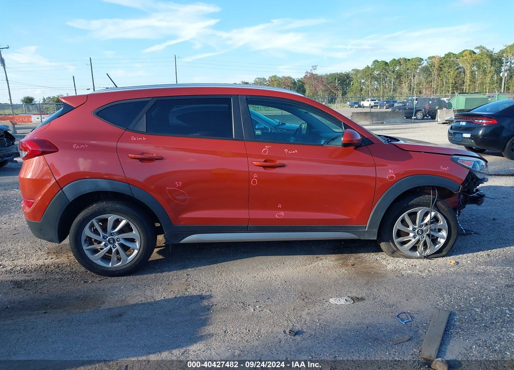 2017 HYUNDAI TUCSON SE VIN: KM8J33A41HU273835