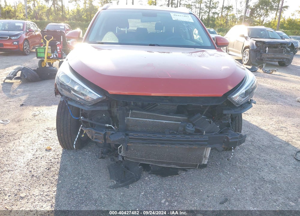 2017 HYUNDAI TUCSON SE VIN: KM8J33A41HU273835