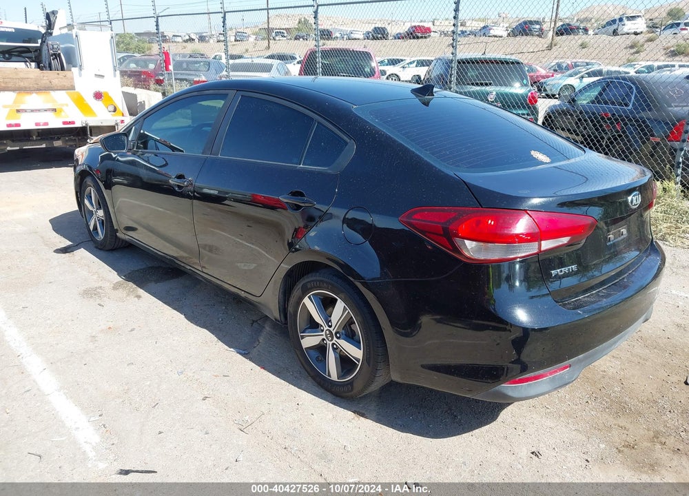 2018 KIA FORTE LX VIN: 3KPFL4A71JE166217