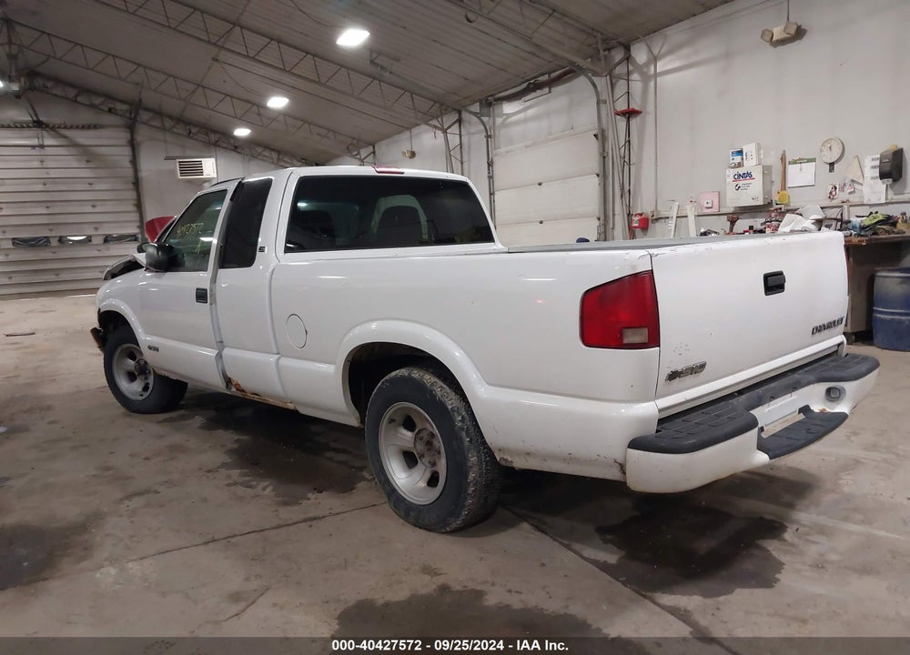 2003 CHEVROLET S-10 LS VIN: 1GCCS19X238209694
