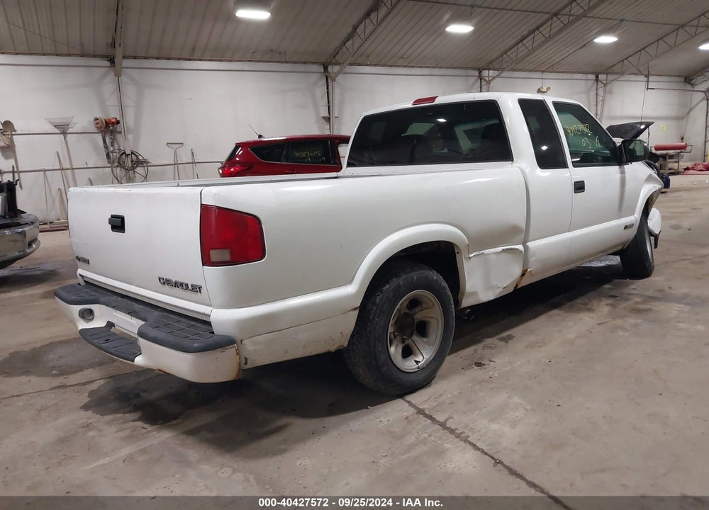 2003 CHEVROLET S-10 LS VIN: 1GCCS19X238209694