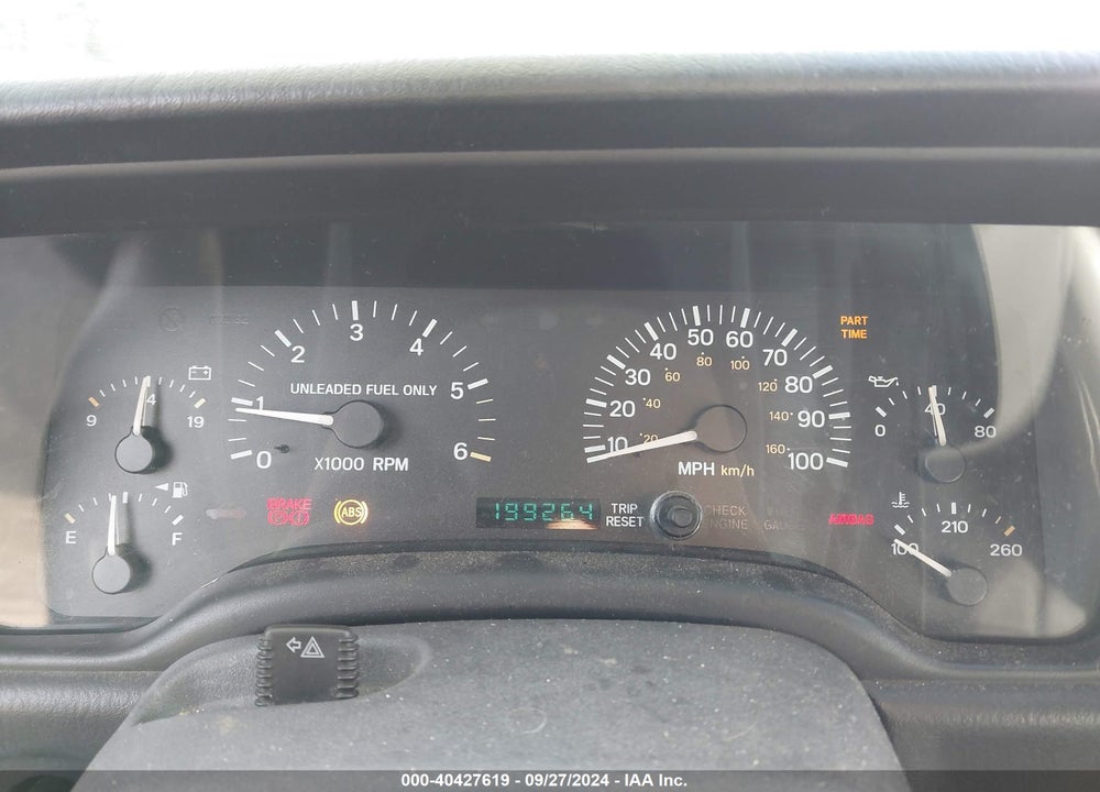 1998 JEEP CHEROKEE LIMITED VIN: 1J4FJ78S5WL284409