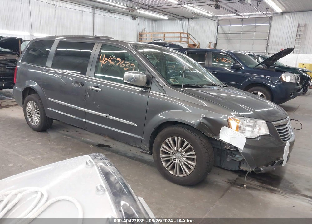 2016 CHRYSLER TOWN & COUNTRY TOURING-L ANNIVERSARY EDITION VIN: 2C4RC1CG4GR121840