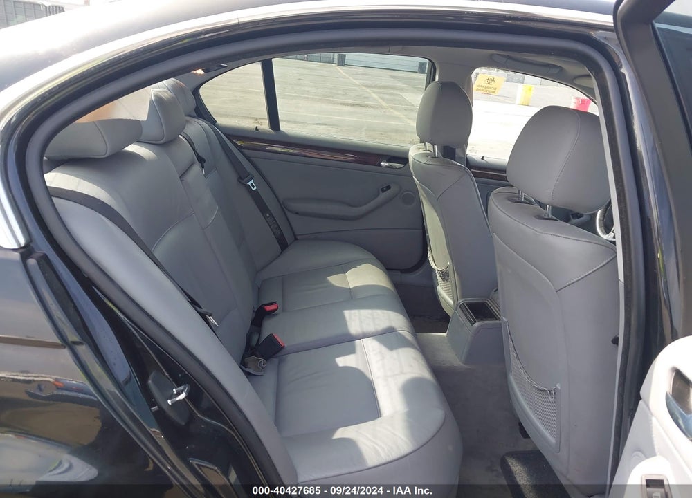 2004 BMW 330I VIN: WBAEV53444KM37137
