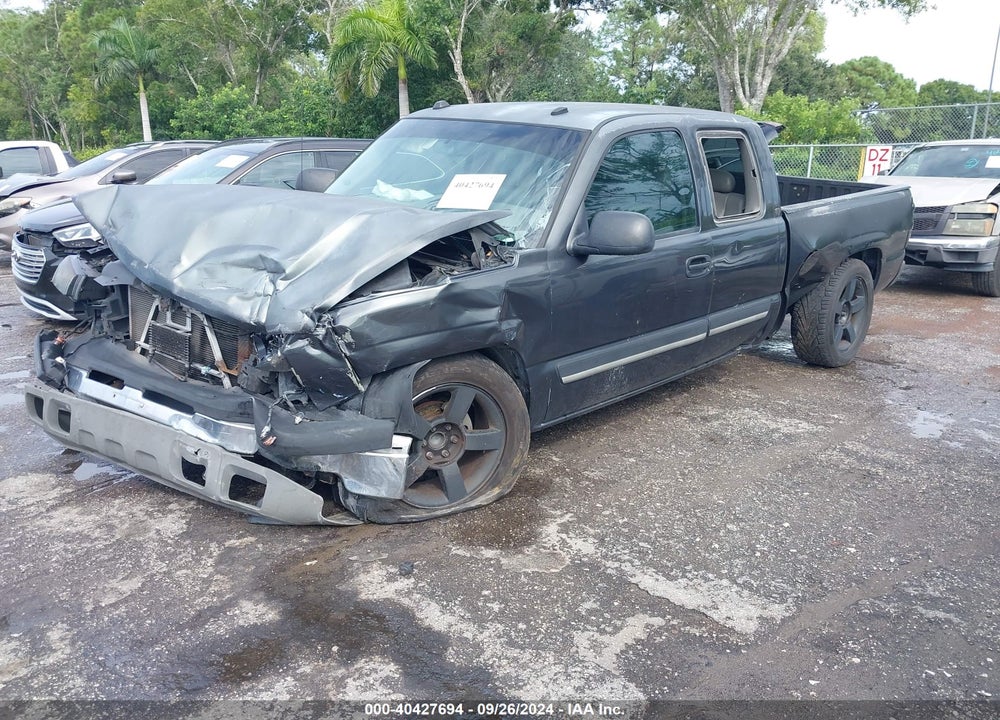 2004 CHEVROLET SILVERADO 1500 LT VIN: 2GCEC19T741187490