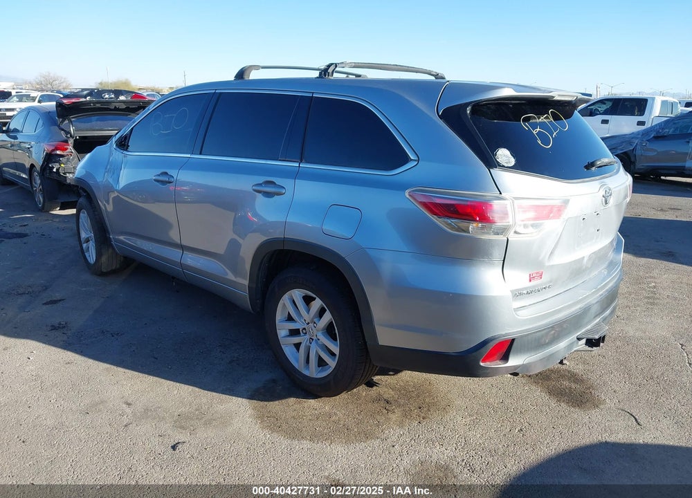 2015 TOYOTA HIGHLANDER VIN: 5TDZKRFH6FS075679