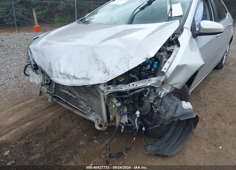 2018 TOYOTA COROLLA LE VIN: 5YFBURHEXJP751812