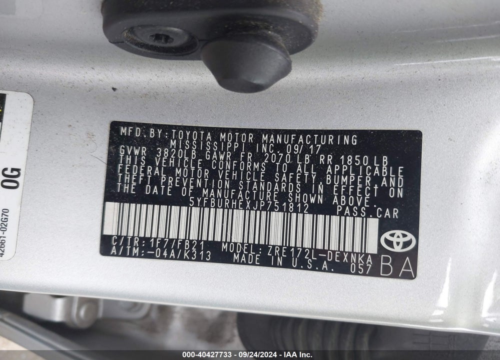 2018 TOYOTA COROLLA LE VIN: 5YFBURHEXJP751812