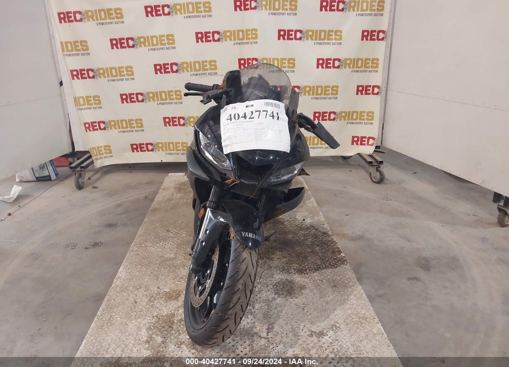 2023 YAMAHA YZFR3 A VIN: MH3RH18Y7PK012579