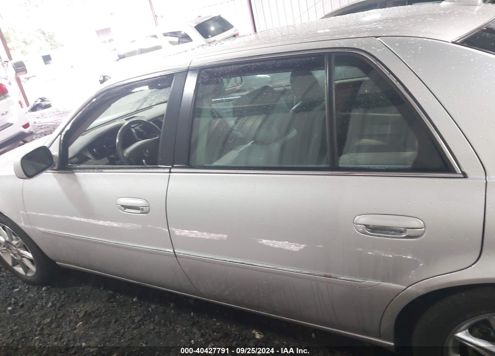 2011 CADILLAC DTS LUXURY COLLECTION VIN: 1G6KD5E6XBU113802