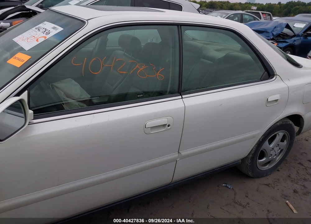 1996 ACURA 3.2TL VIN: JH4UA3656TC011878
