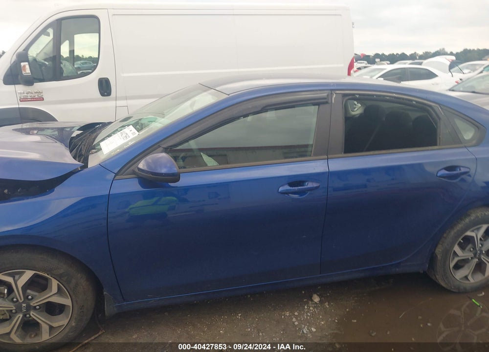 2021 KIA FORTE LXS VIN: 3KPF24AD8ME370591