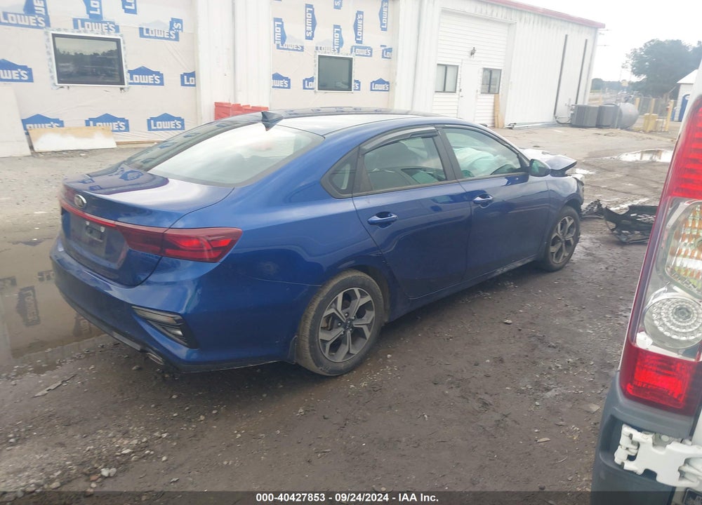 2021 KIA FORTE LXS VIN: 3KPF24AD8ME370591