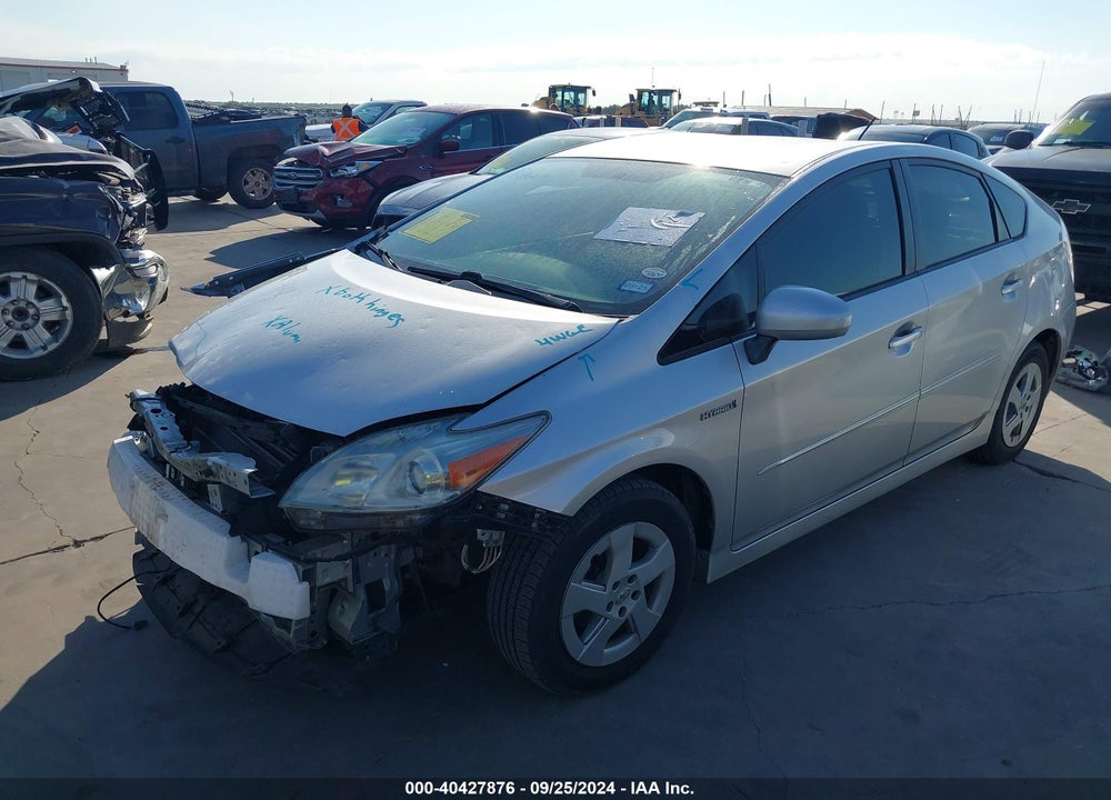 2011 TOYOTA PRIUS TWO VIN: JTDKN3DU2B5330057
