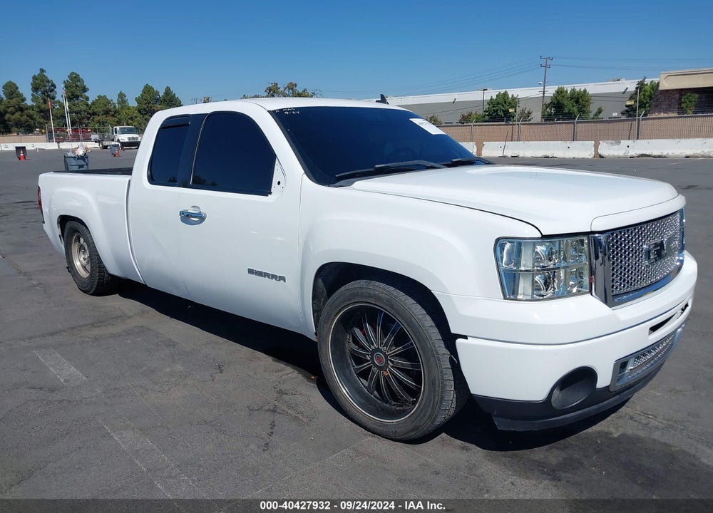 2008 GMC SIERRA 1500 SLE1 VIN: 2GTEC19JX81242051