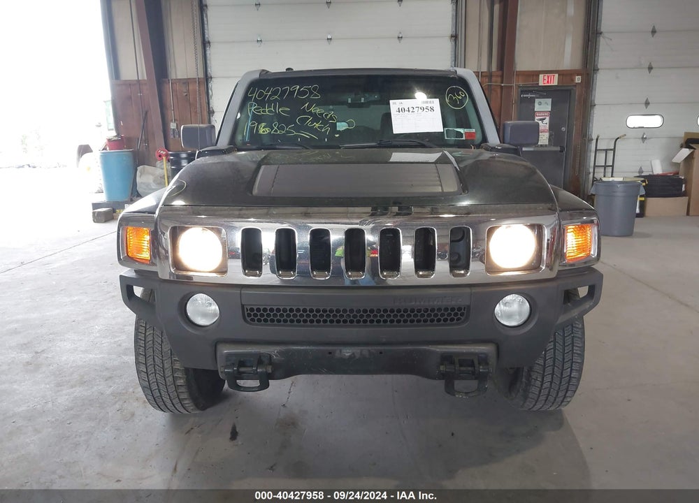 2007 HUMMER H3 SUV VIN: 5GTDN13E178157203