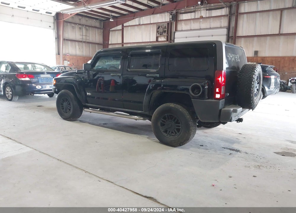 2007 HUMMER H3 SUV VIN: 5GTDN13E178157203