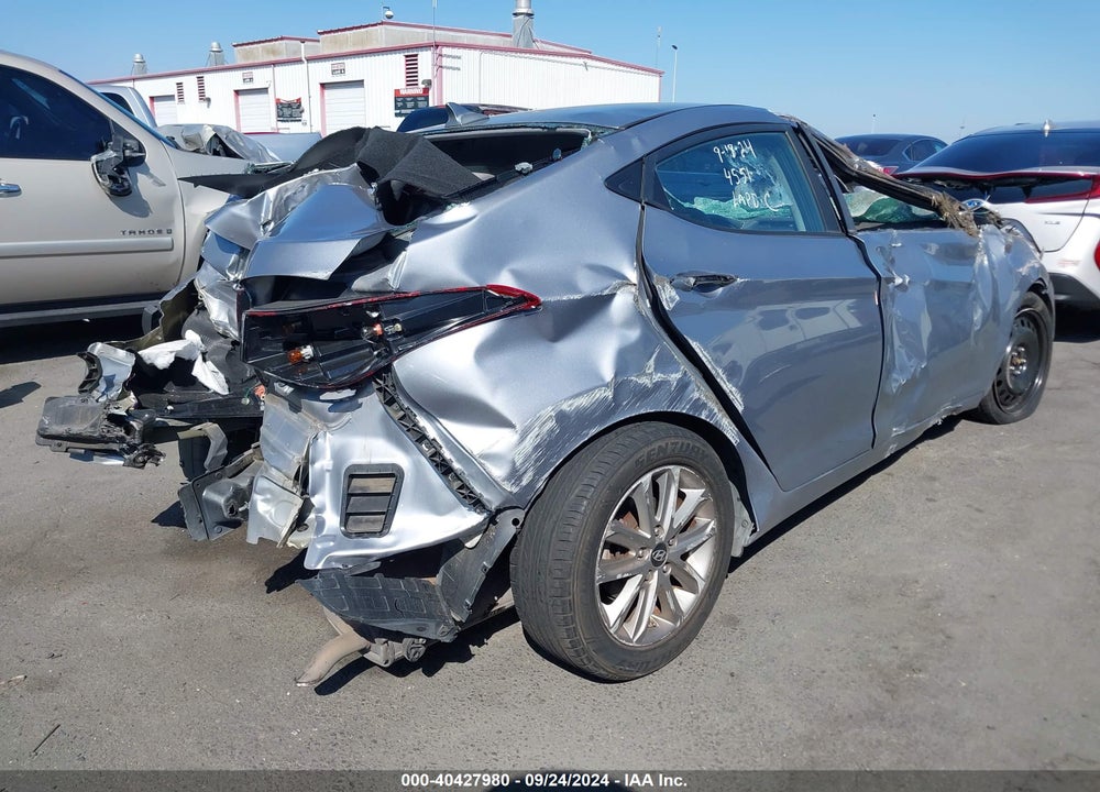 2015 HYUNDAI ELANTRA SE VIN: 5NPDH4AE2FH616810