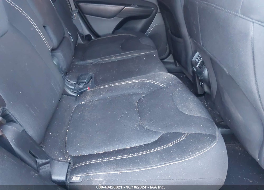 2016 JEEP CHEROKEE ALTITUDE VIN: 1C4PJLCB2GW184357