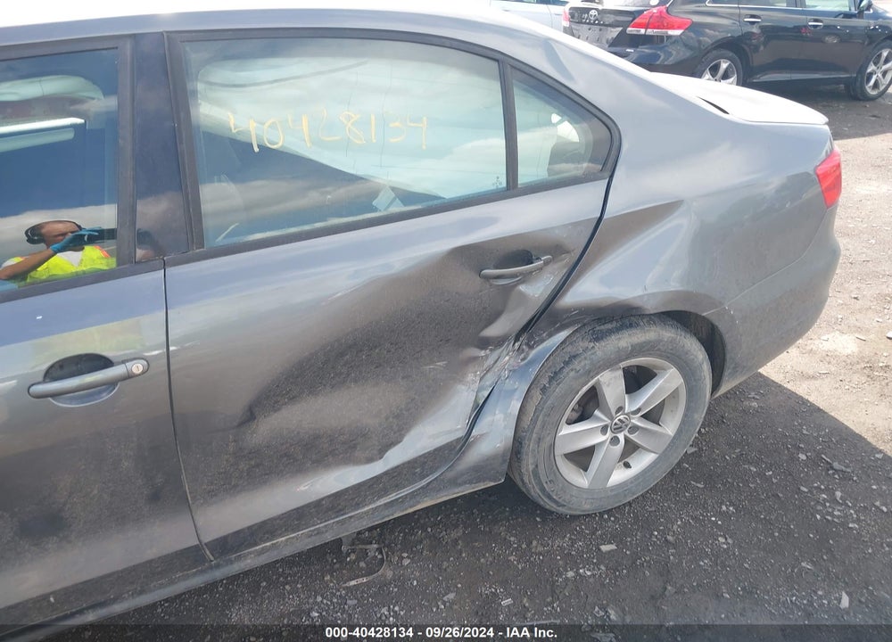 2012 VOLKSWAGEN JETTA VIN: 3VWLL7AJ2CM377383