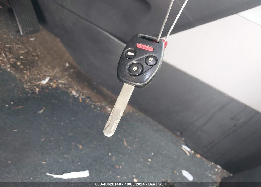 2013 HONDA PILOT LX VIN: 5FNYF3H22DB042816