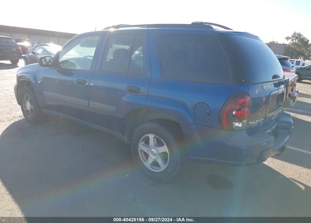 2005 CHEVROLET TRAILBLAZER LS VIN: 1GNDT13S052387860
