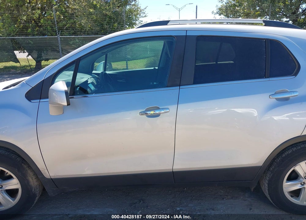2017 CHEVROLET TRAX LT VIN: 3GNCJLSB9HL209706
