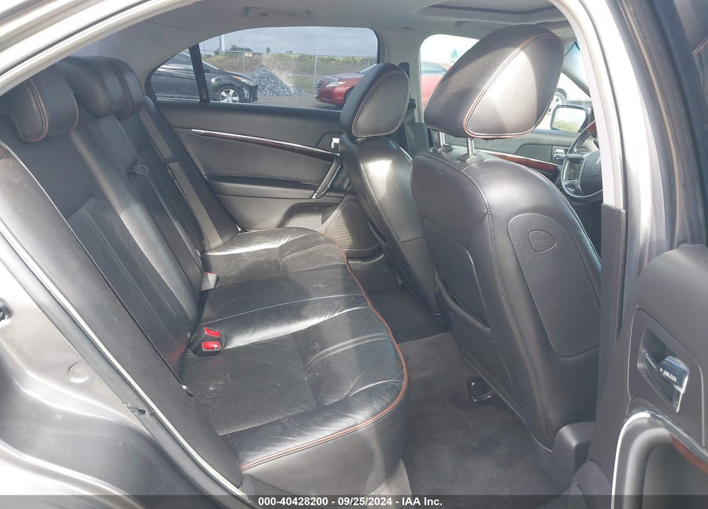 2010 LINCOLN MKZ VIN: 3LNHL2GC8AR611994