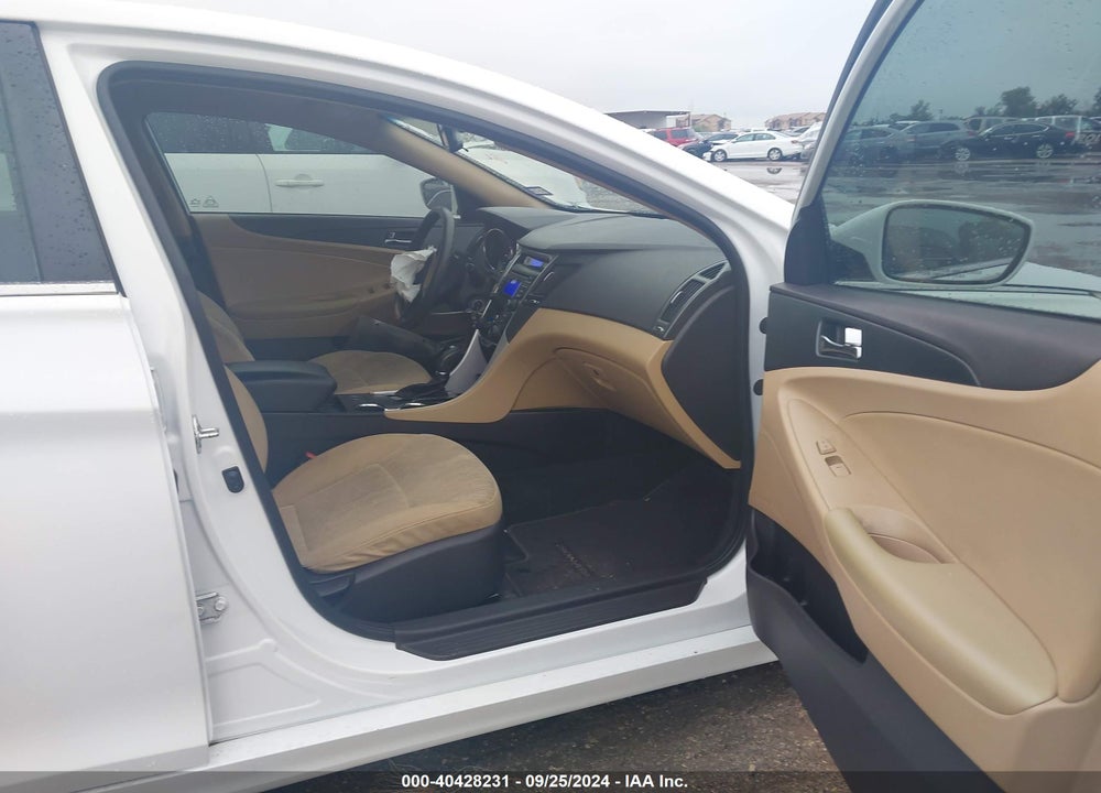 2013 HYUNDAI SONATA GLS VIN: 5NPEB4AC4DH723472