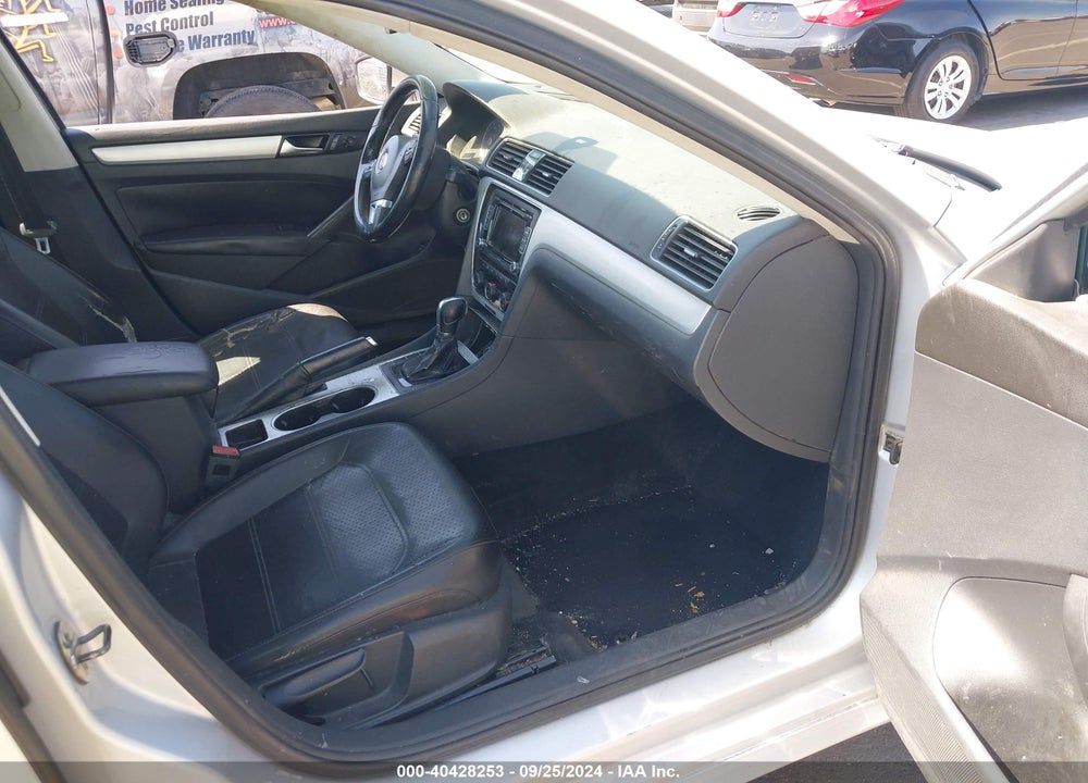 2013 VOLKSWAGEN PASSAT 2.5L SE VIN: 1VWBP7A36DC089516