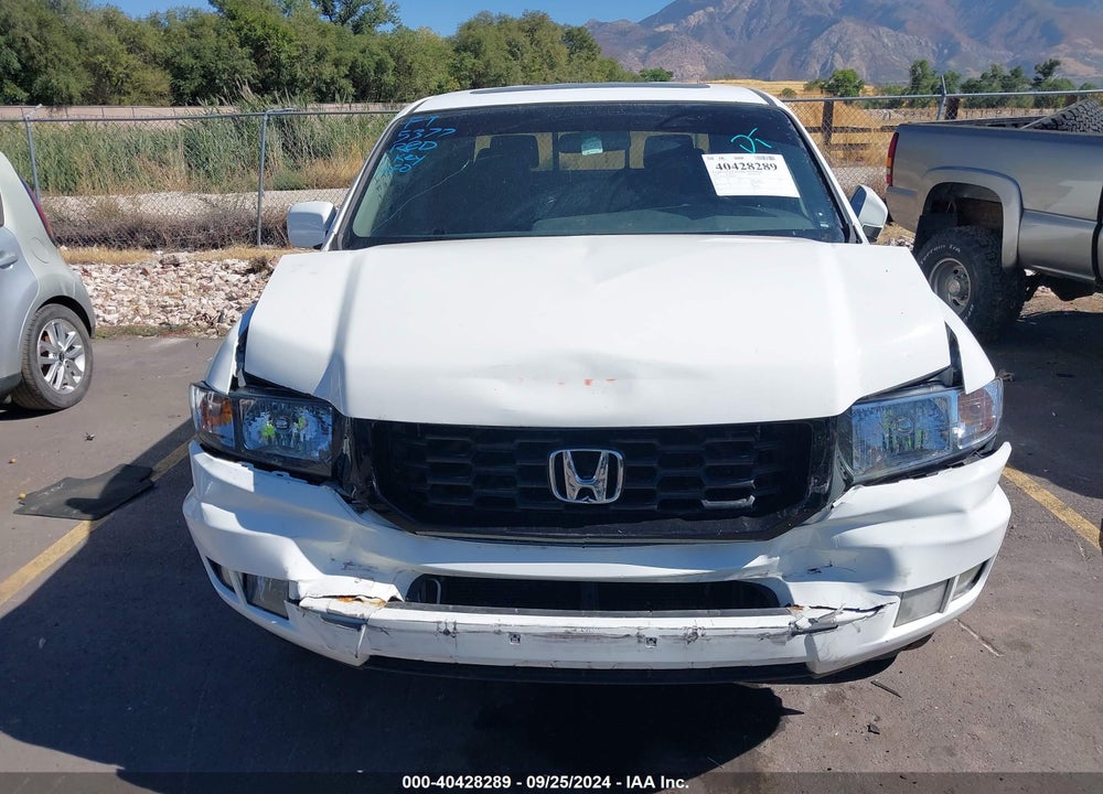 2014 HONDA RIDGELINE SE VIN: 5FPYK1F67EB008269