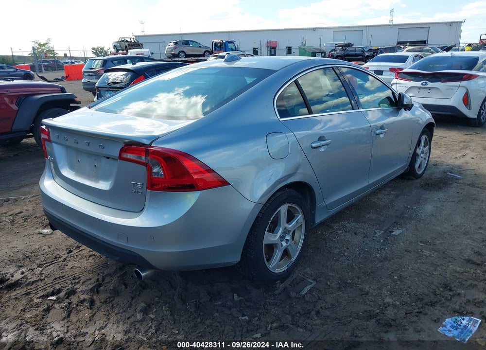 2013 VOLVO S60 T5/T5 PLATINUM/T5 PREMIER/T5 PREMIER PLUS VIN: YV1612FH9D2174993