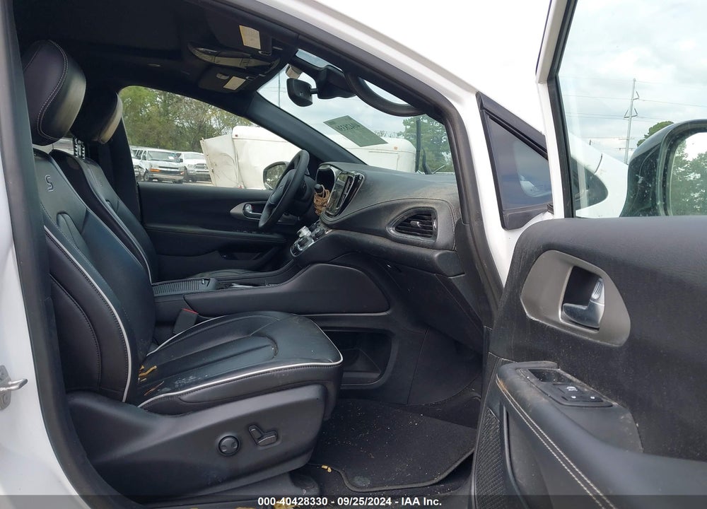 2024 CHRYSLER PACIFICA HYBRID SELECT VIN: 2C4RC1S7XRR108997