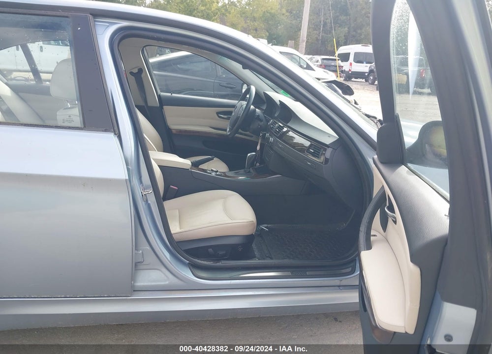 2010 BMW 328I XDRIVE VIN: WBAPK5C56AA649372