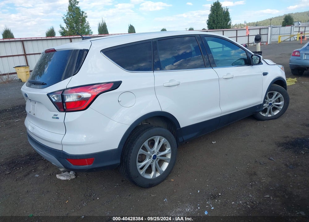 2017 FORD ESCAPE SE VIN: 1FMCU9G94HUC89152
