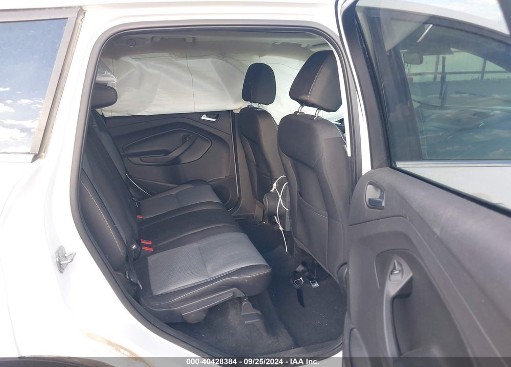 2017 FORD ESCAPE SE VIN: 1FMCU9G94HUC89152