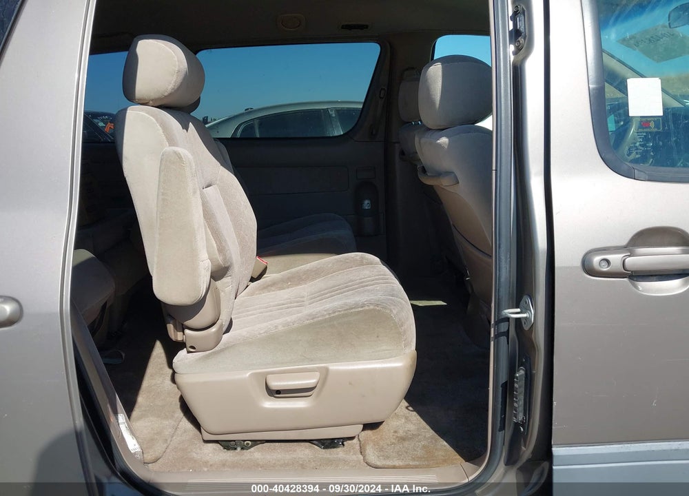 1998 TOYOTA SIENNA LE VIN: 4T3ZF13C8WU072182