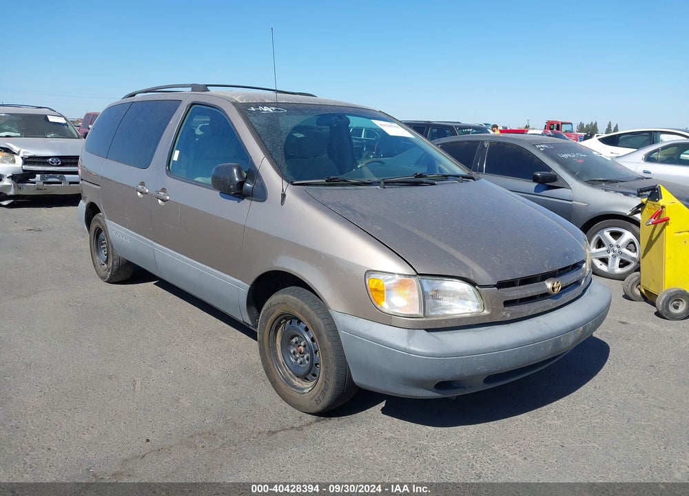 1998 TOYOTA SIENNA LE VIN: 4T3ZF13C8WU072182