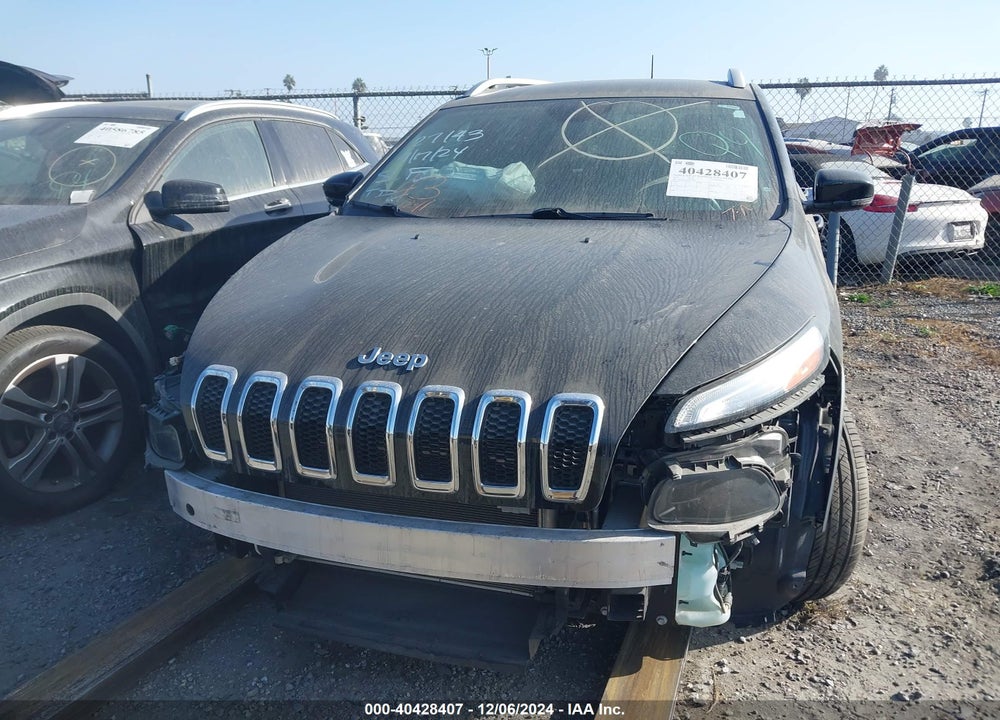 2018 JEEP CHEROKEE LIMITED FWD VIN: 1C4PJLDX5JD618493