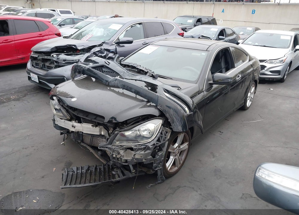 2014 MERCEDES-BENZ C 250 VIN: WDDGJ4HB9EG186232